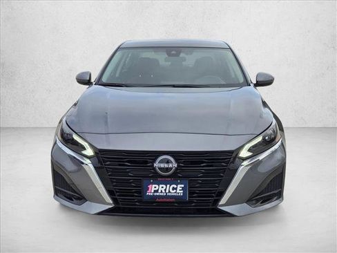 Used 2023 Nissan Altima 2.5 S image 2