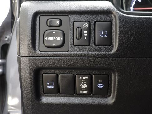Used 2023 Toyota 4Runner Limited AWD/4WD image 14