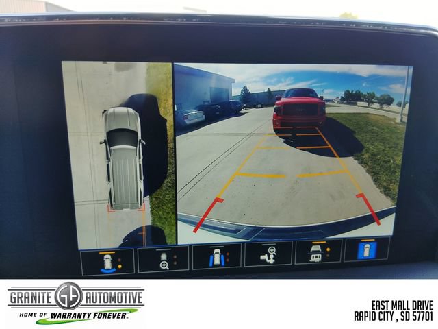 Used 2024 GMC Yukon XL AT4 w/ Technology Package AWD/4WD image 21