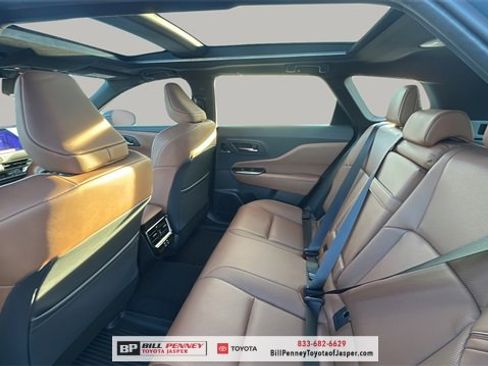 New 2025 Toyota Crown Signia Limited image 13