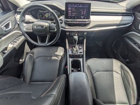 Used 2022 Jeep Compass Latitude w/ Sun and Sound Group AWD/4WD image 22