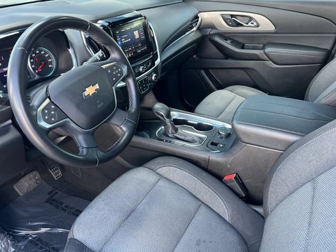 Used 2023 Chevrolet Traverse LT AWD/4WD image 7