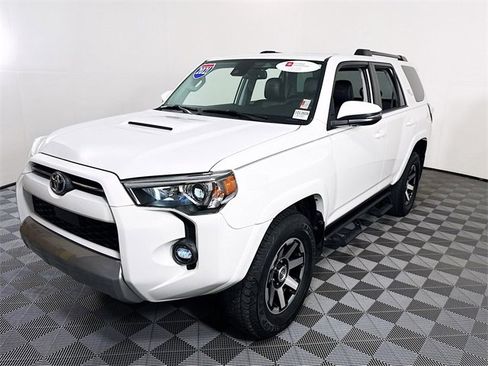 Used 2021 Toyota 4Runner TRD Off-Road Premium image 3