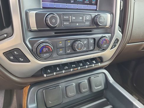 Used 2018 GMC Sierra 3500 SLT w/ Duramax Plus Package image 22