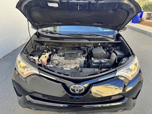 Used 2017 Toyota RAV4 LE image 6