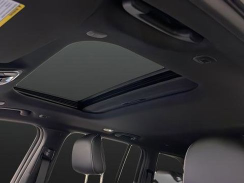 New 2026 Jeep Grand Cherokee Altitude image 12