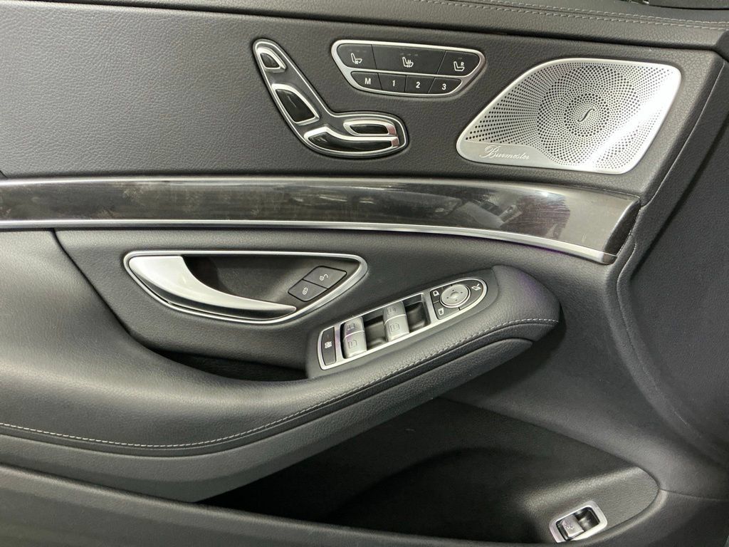 Used 2019 Mercedes-Benz S 450 Sedan image 18