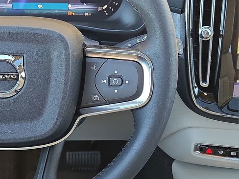 New 2026 Volvo XC40 B5 Plus w/ Protection Package Premier image 19