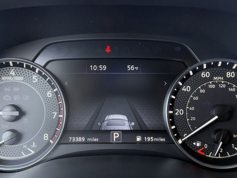 Used 2023 Nissan Armada SL w/ Captain's Chairs Package image 15