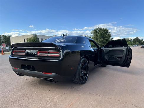 Used 2021 Dodge Challenger SRT Hellcat w/ Plus Package image 17