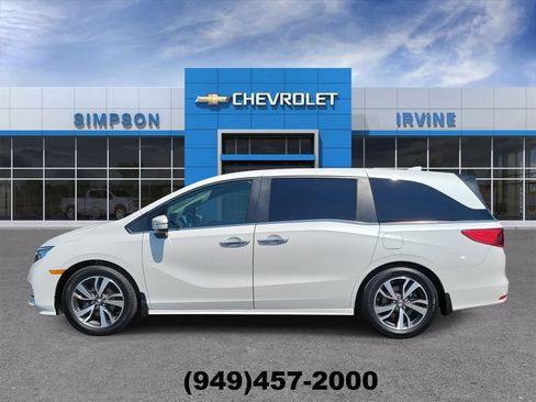 Used 2023 Honda Odyssey Touring image 5