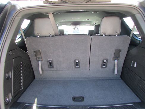 Used 2025 Chevrolet Tahoe LT AWD/4WD image 32