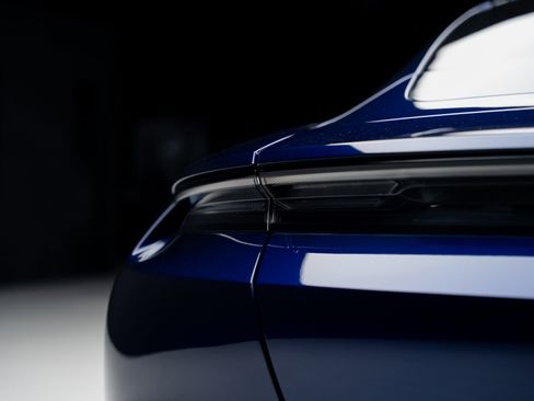 Used 2023 Porsche Taycan w/ Premium Package image 27