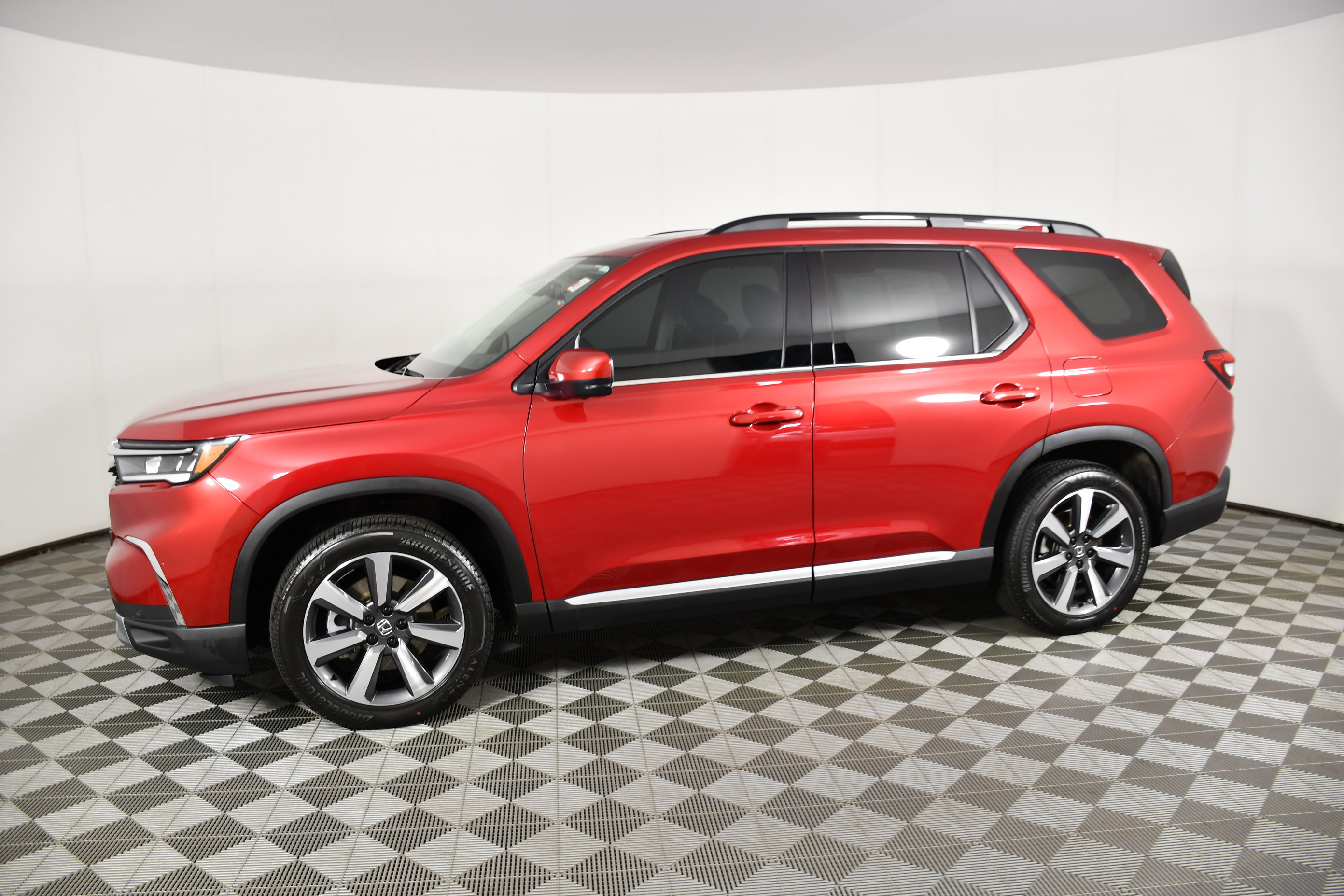 Certified 2023 Honda Pilot Elite image 9