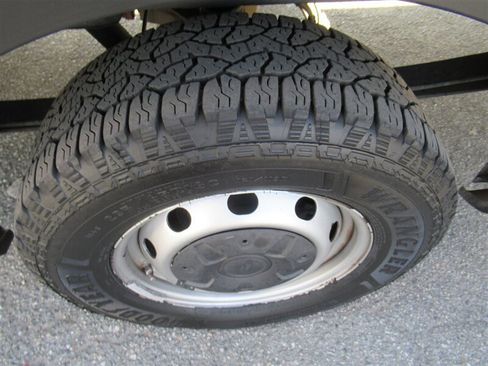 Used 2019 Ford Transit 250 148 High Roof Extended image 32