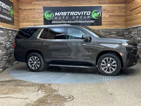 Used 2021 Chevrolet Tahoe LT w/ Luxury Package AWD/4WD image 16