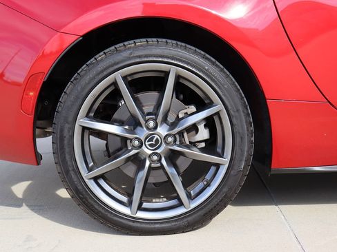 Used 2017 MAZDA MX-5 Miata RF Grand Touring image 45