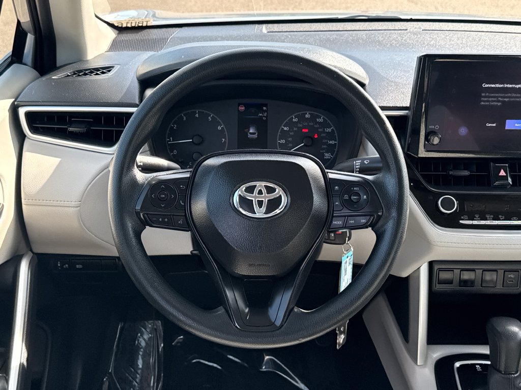 Used 2025 Toyota Corolla Cross L AWD/4WD image 13