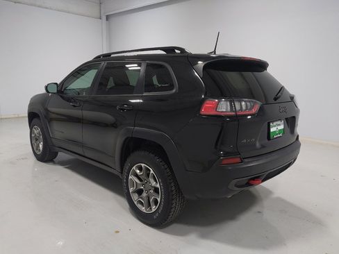Used 2022 Jeep Cherokee Trailhawk AWD/4WD image 5