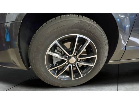 Used 2019 Dodge Grand Caravan GT image 10