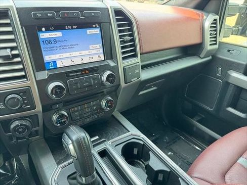 Used 2018 Ford F150 Platinum w/ Equipment Group 701A Luxury AWD/4WD image 57