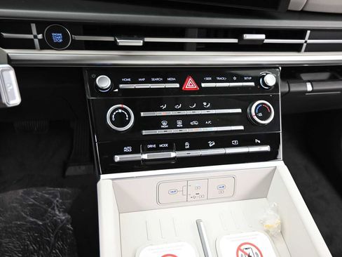 New 2026 Hyundai Santa Fe SE FWD image 21