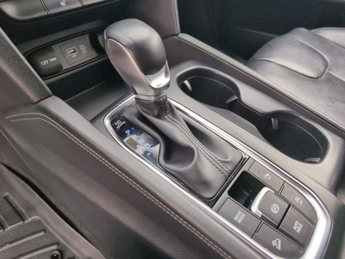Used 2019 Hyundai Santa Fe Limited image 22