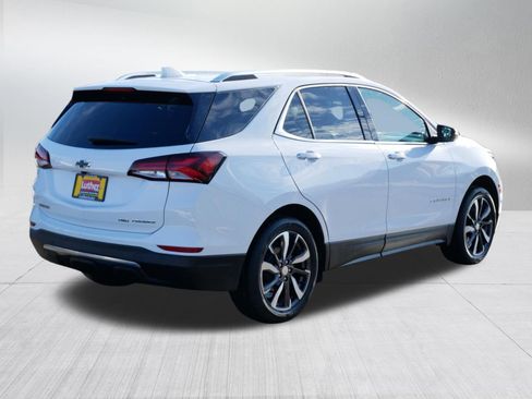 Used 2023 Chevrolet Equinox Premier image 7