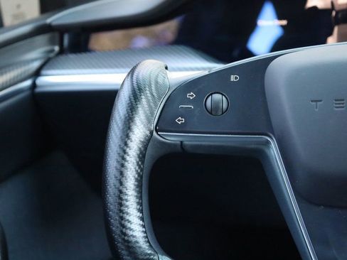 Used 2022 Tesla Model X Plaid image 28