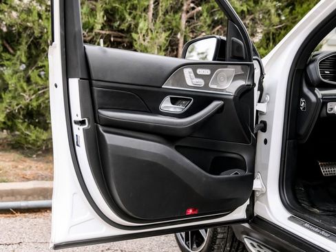 Used 2021 Mercedes-Benz GLS 580 4MATIC image 50