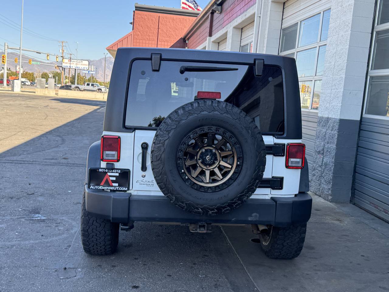 Used 2017 Jeep Wrangler Unlimited Sport w/ Quick Order Package 23S AWD/4WD image 4