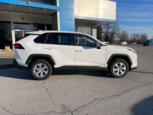 Used 2025 Toyota RAV4 LE image 9