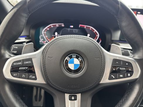 Used 2022 BMW 530i w/ M Sport Package image 10