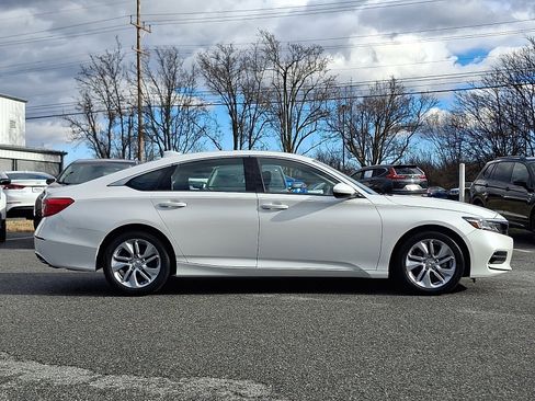 Used 2020 Honda Accord LX image 7