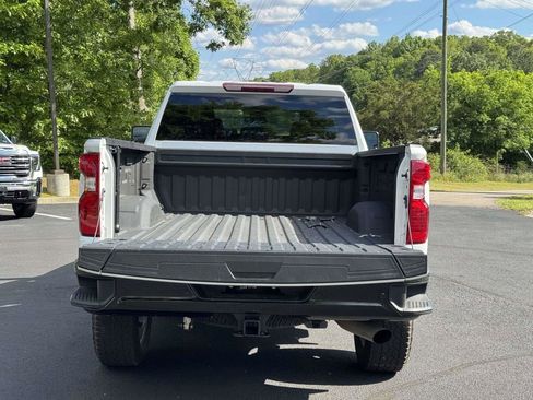 Used 2024 Chevrolet Silverado 2500 Custom w/ Custom Value Package AWD/4WD image 16