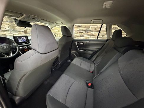 Used 2020 Toyota RAV4 XLE image 26