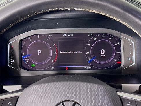 Used 2022 Volkswagen Atlas Cross Sport SE FWD image 14