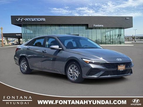 New 2026 Hyundai Elantra Hybrid FWD image 1