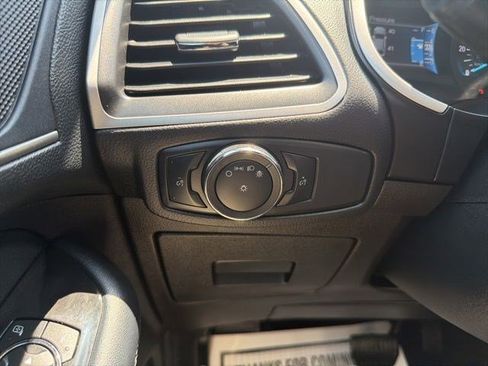 Used 2017 Ford Edge SEL w/ Equipment Group 201A AWD/4WD image 28