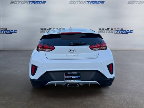 Used 2019 Hyundai Veloster 2.0 image 6
