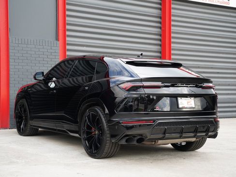 Used 2020 Lamborghini Urus image 6