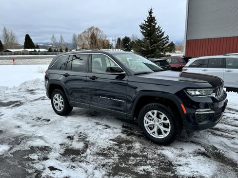 New 2023 Jeep Grand Cherokee Limited w/ Luxury Tech Group II image 5