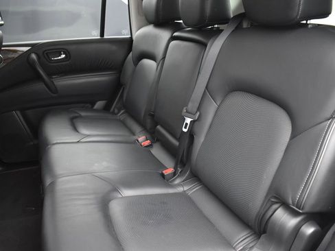 Used 2017 INFINITI QX80 4WD w/ Driver Assistance Package image 27