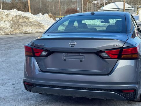 Used 2024 Nissan Altima 2.5 SV image 20