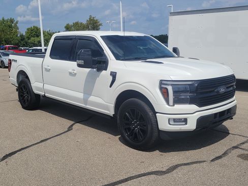 Used 2025 Ford F150 Platinum w/ FX4 Off-Road Package AWD/4WD image 2