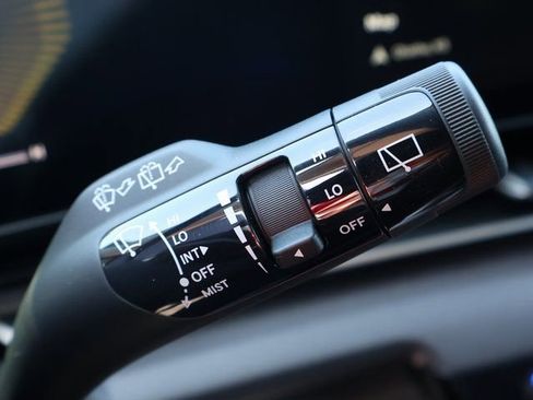 New 2026 Kia Carnival EX FWD image 36