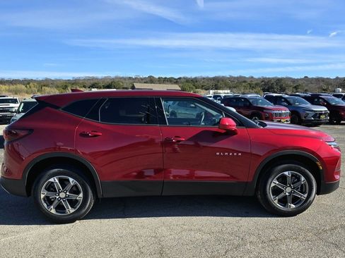 New 2025 Chevrolet Blazer LT image 6