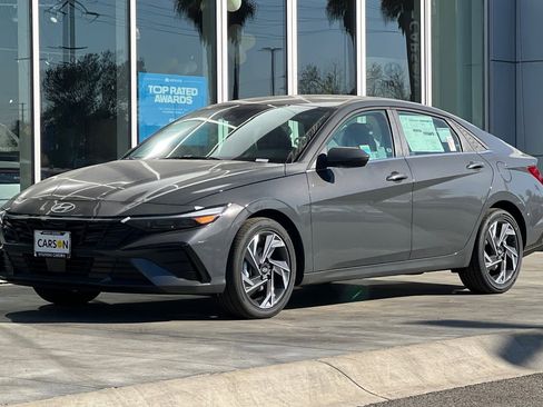 New 2025 Hyundai Elantra SEL image 7