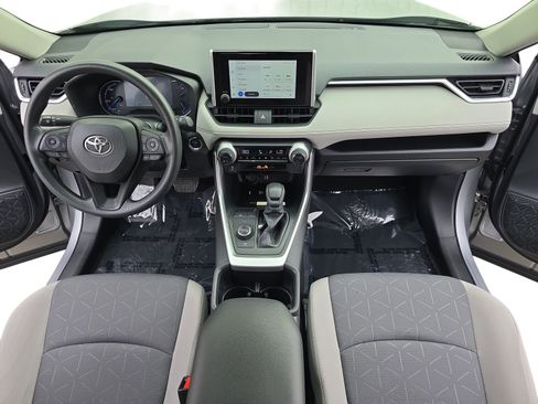 Used 2024 Toyota RAV4 XLE image 15