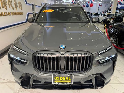 Used 2026 BMW X7 xDrive40i w/ Executive Package AWD/4WD image 2